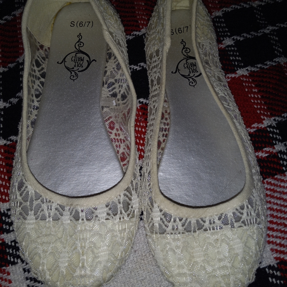 Lacey White Flats